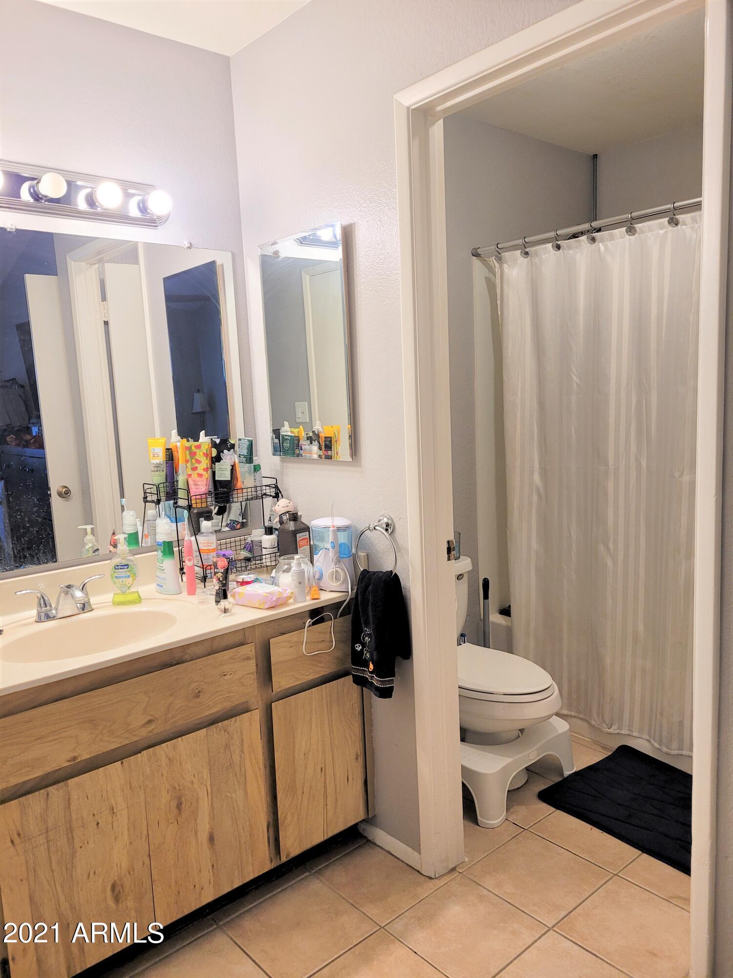 1721 South Roca Mesa, AZ 85204 - Photo 8 of 13 2021-11-03 11.41.41