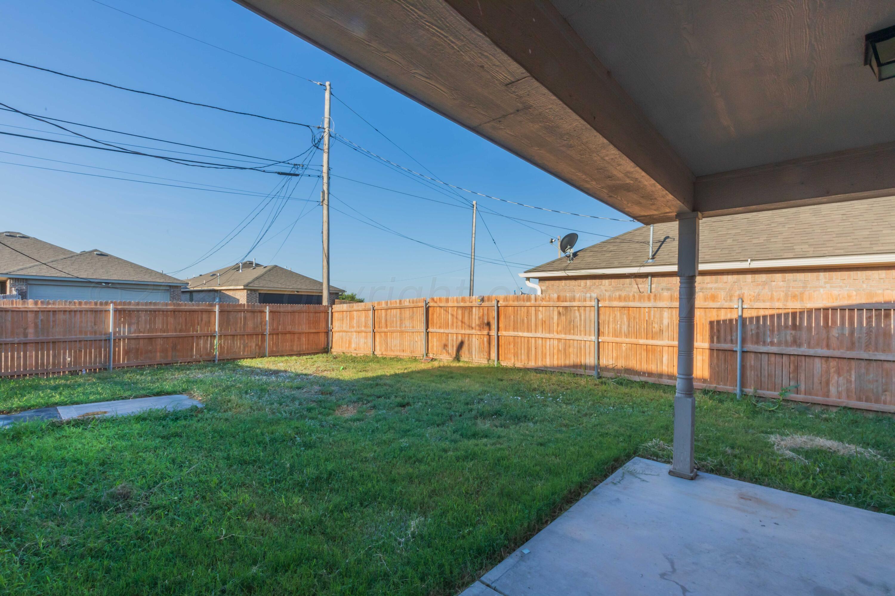 2805 Ries Lane Amarillo, TX 79118 - Photo 34 of 38 a view of a back yard of the house
