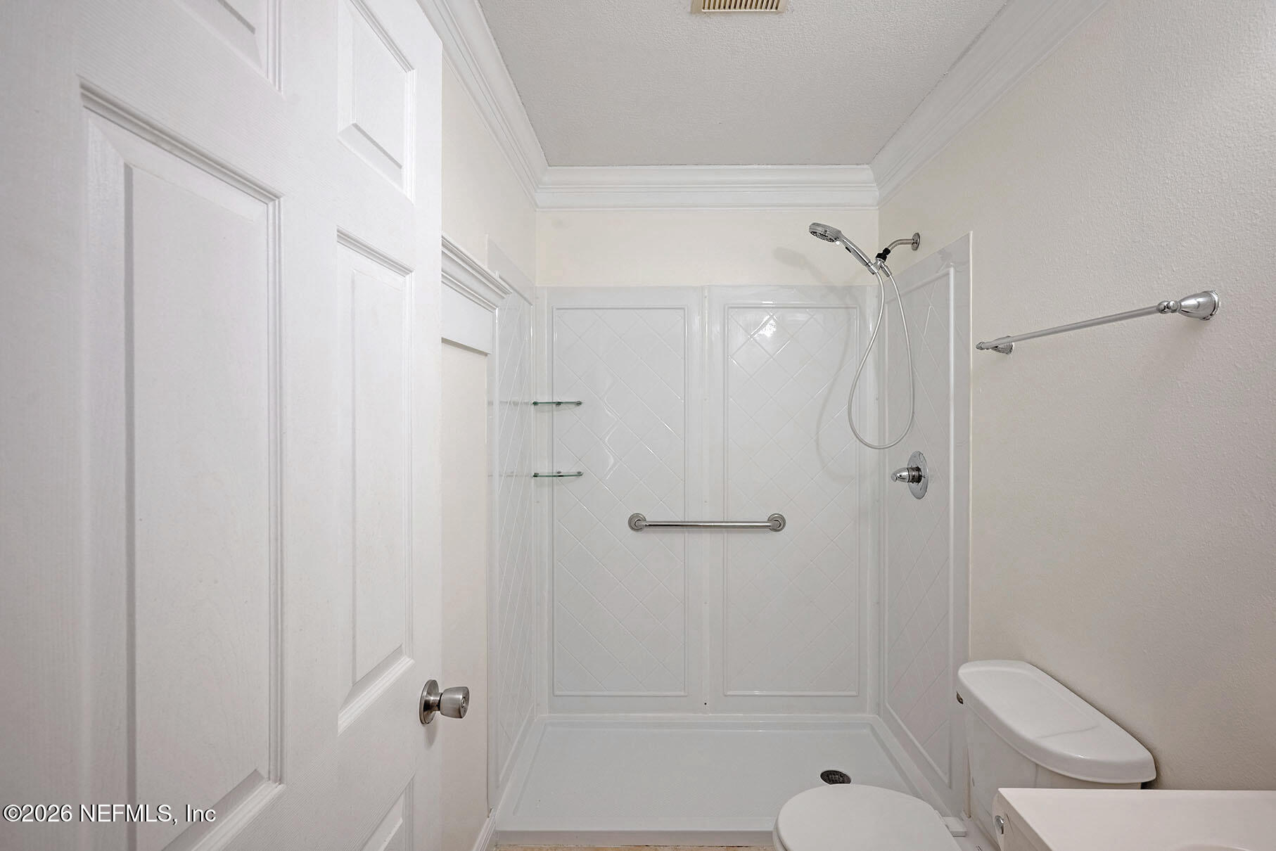 430 Southwest Jasmine Avenue Keystone Heights, FL 32656 - Photo 27 of 35 a bathroom with a shower a toilet and sink