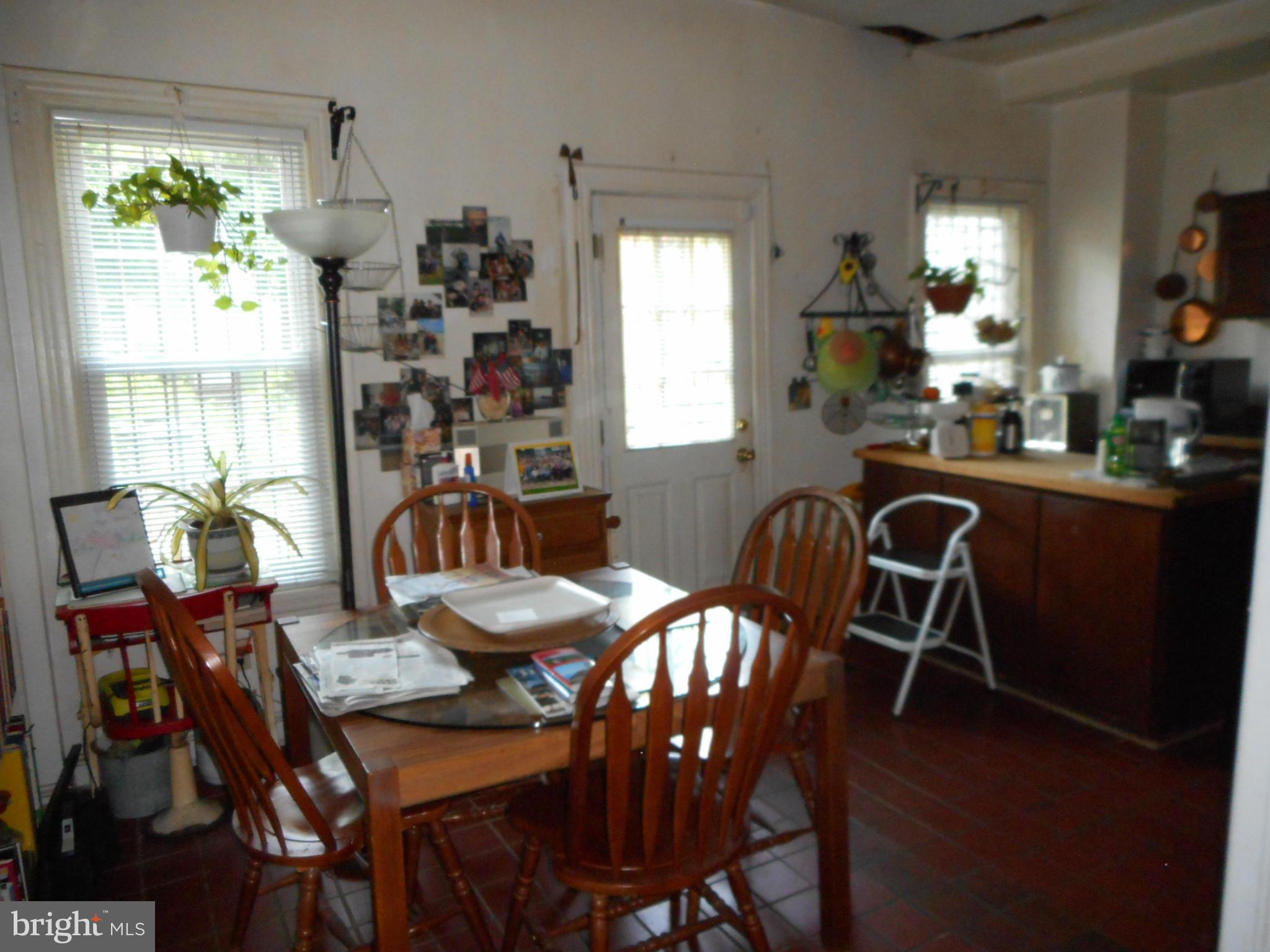 1320 K Street Southeast Washington, DC 20003 - Photo 6 of 12 Kitchen