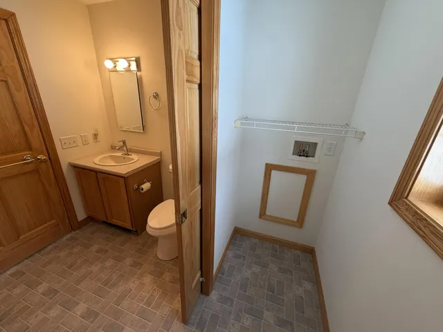 $419,500 | 893 Middle Road, Waterboro, ME 04087