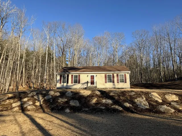 $419,500 | 893 Middle Road, Waterboro, ME 04087