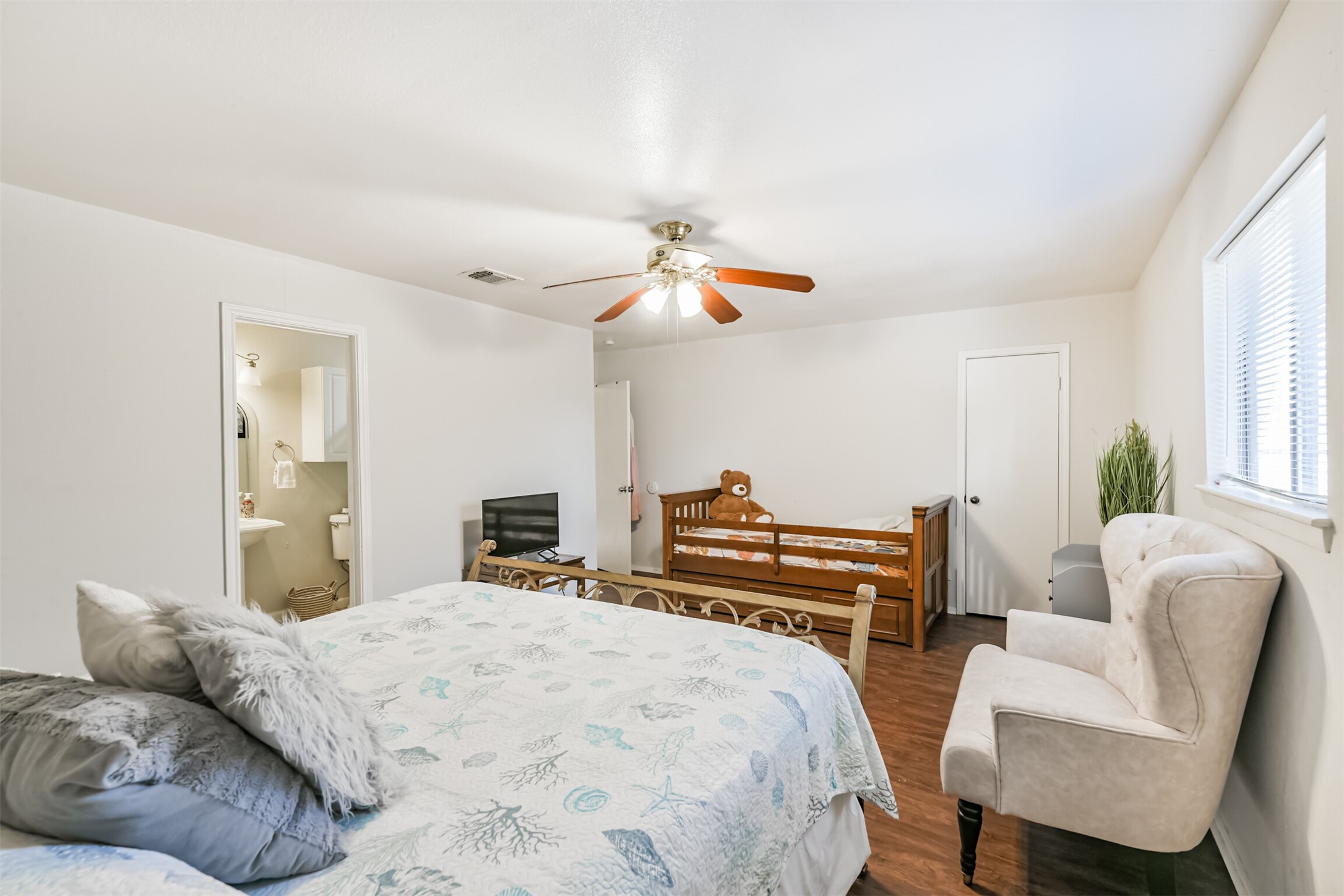 22106 Meadowgate Drive Spring, TX 77373 - Photo 18 of 28