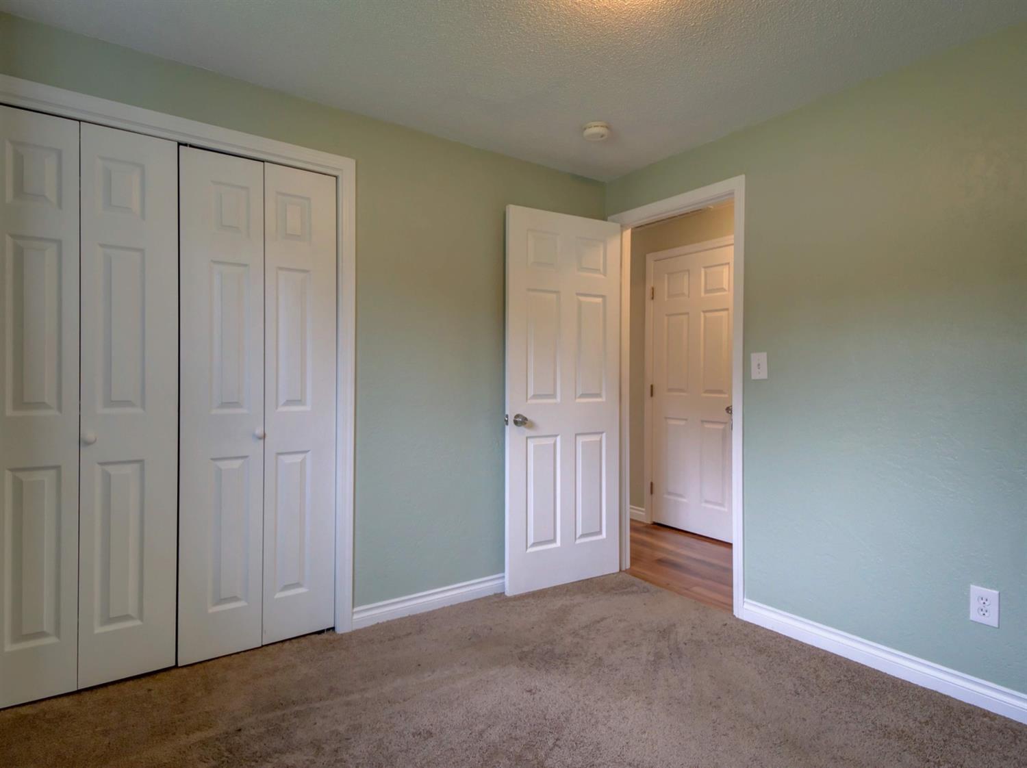 158 Fawn Way Eagle Point, OR 97524 - Photo 16 of 27 Bedroom.