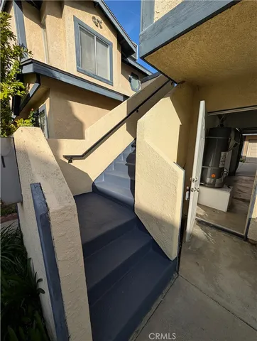 $2,850 | 527 East Colorado Boulevard, Unit B, Monrovia, CA 91016