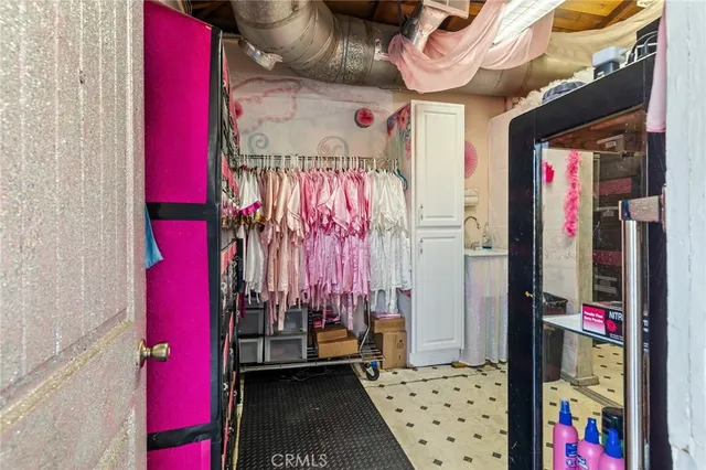 $1,999,000 | 4100 West Magnolia Boulevard, Burbank, CA 91505