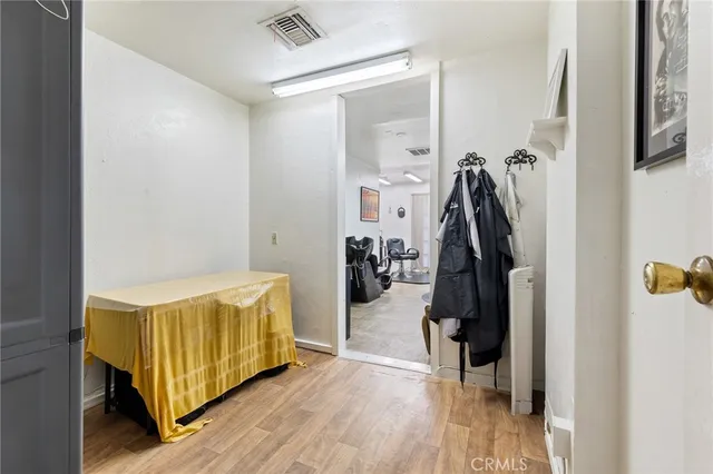 $1,999,000 | 4100 West Magnolia Boulevard, Burbank, CA 91505