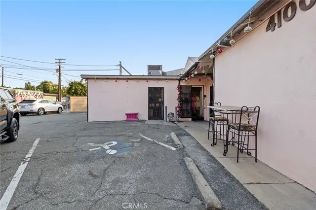 $1,999,000 | 4100 West Magnolia Boulevard, Burbank, CA 91505