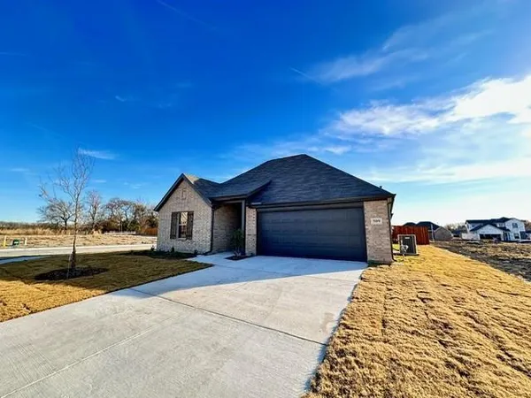 $2,450 | 509 Brk Vw Drive, Van Alstyne, TX 75495
