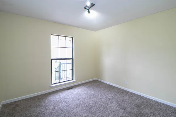 $1,630 | 329 Northridge Drive, Clarksville, TN 37042