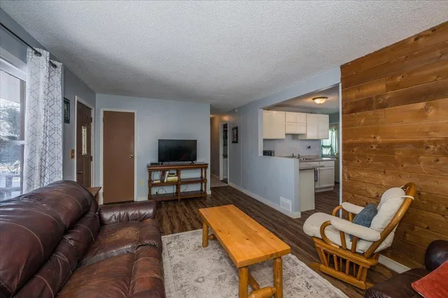 $239,000 | 1505 15th Street, Cloquet, MN 55720