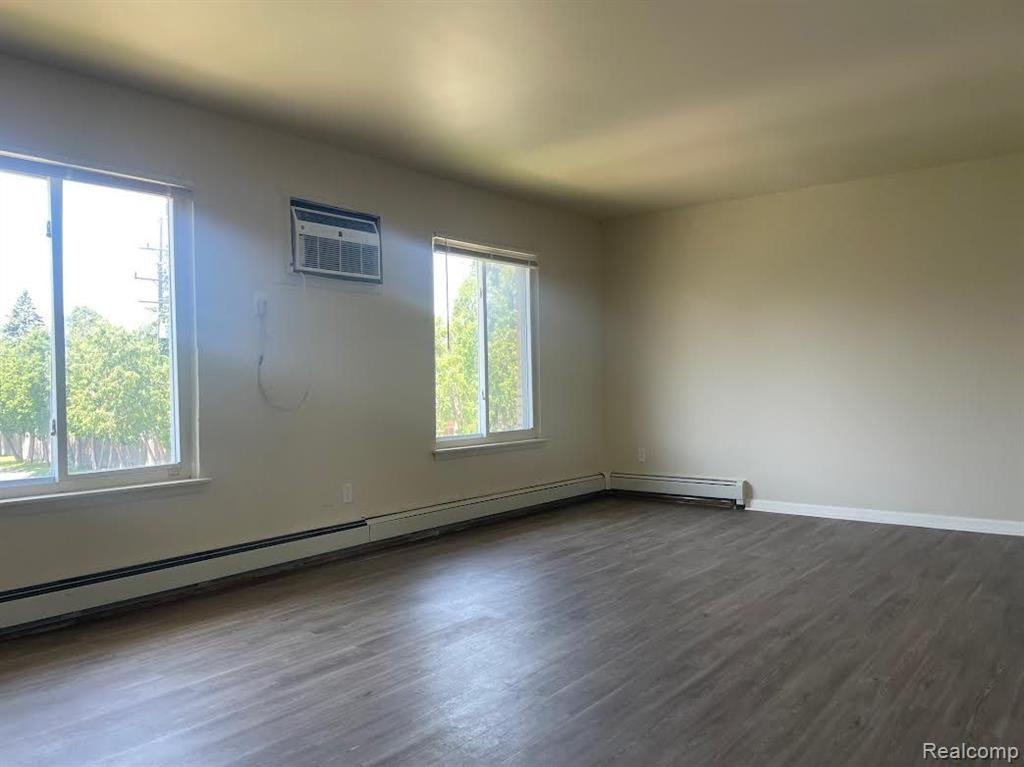 19220 Wick Road, Unit 219 Allen Park, MI 48101 - Photo 5 of 18