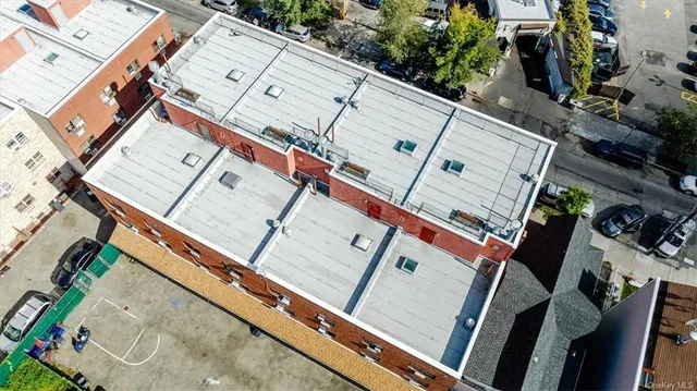 $1,200,000 | 937 Croes Avenue | Soundview