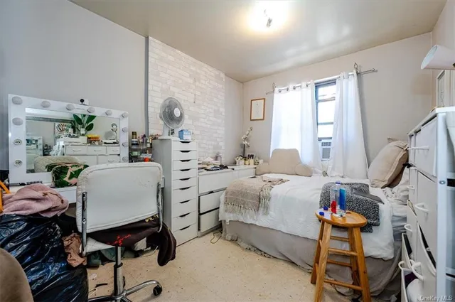 $1,200,000 | 937 Croes Avenue | Soundview