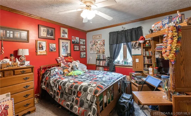 $675,000 | 41600 Texas Road, St. Robert, MO 65584