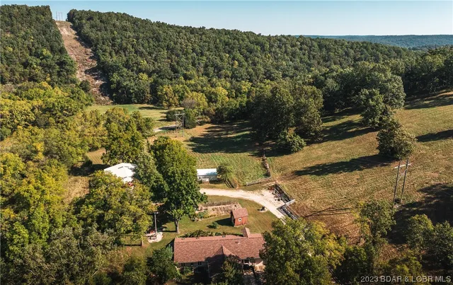 $675,000 | 41600 Texas Road, St. Robert, MO 65584