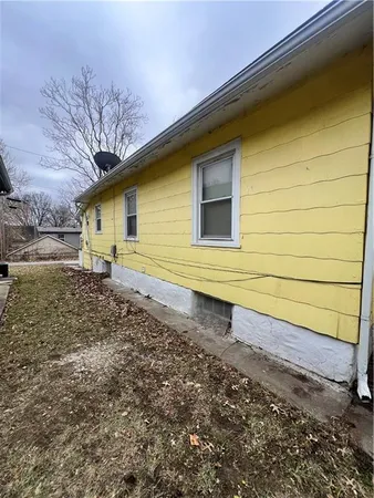 $110,000 | 5211 Gladstone Boulevard, Kansas City, MO 64123