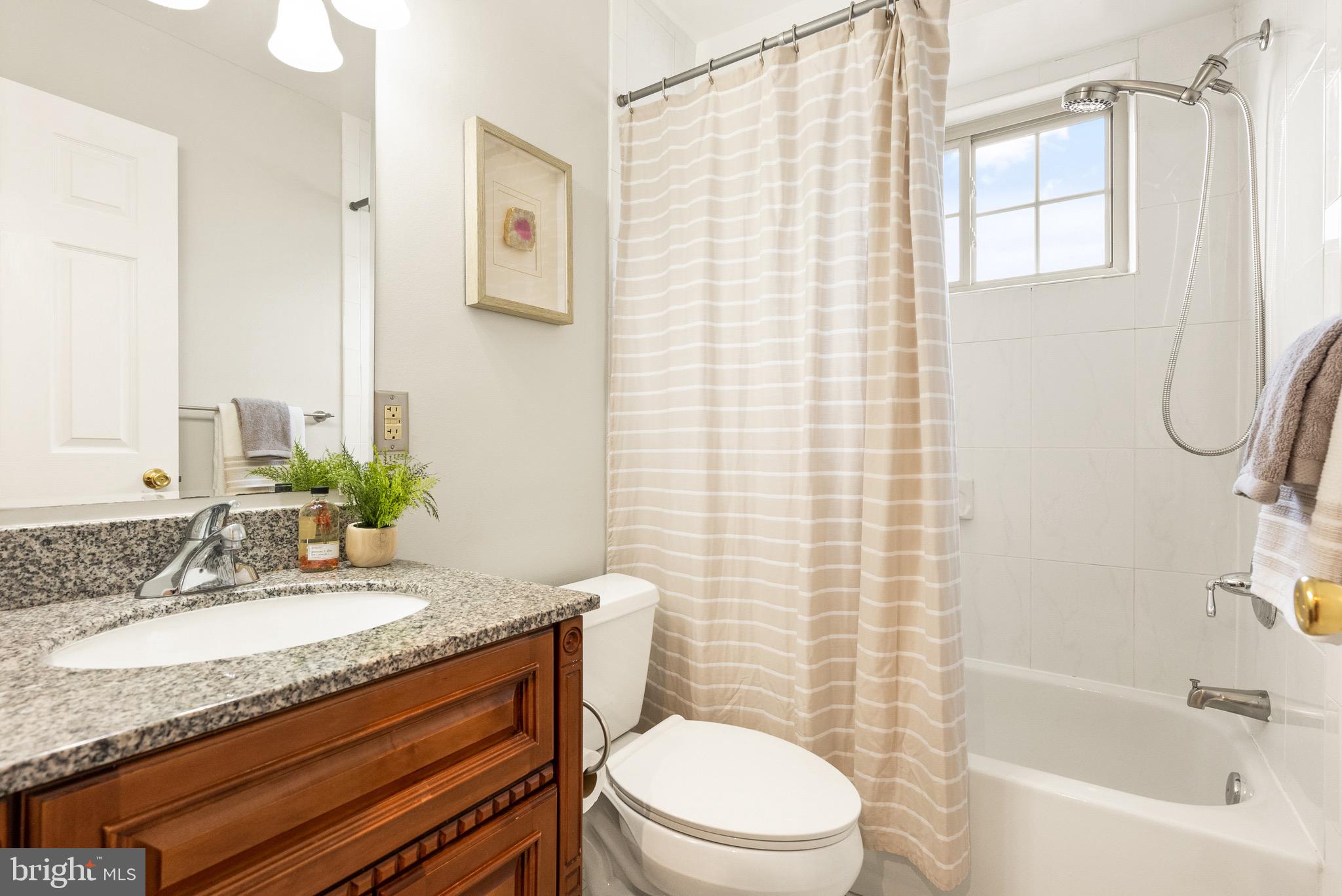 718 Park Road Northwest, Unit 8 Washington, DC 20010 - Photo 24 of 27