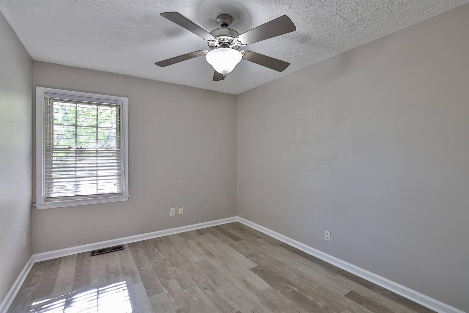 150 Regency Point Path Lexington, KY 40503 - Photo 15 of 30 016-Bedroom-3