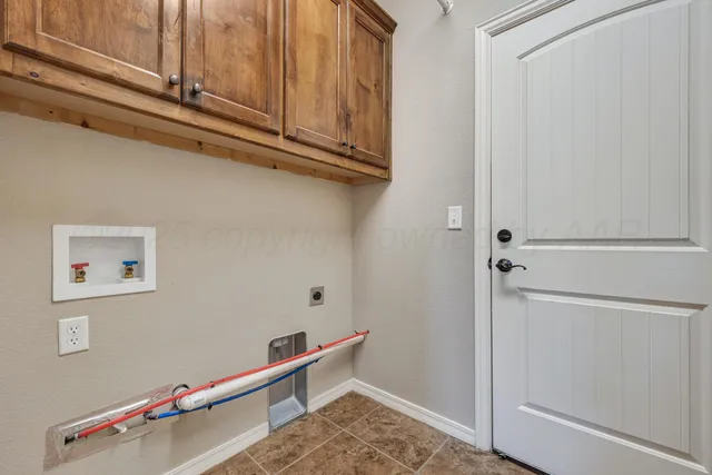 front view of house with a yard