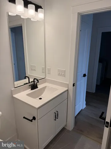 $3,200 | 4805 Bauhaus Square, Chantilly, VA 20151