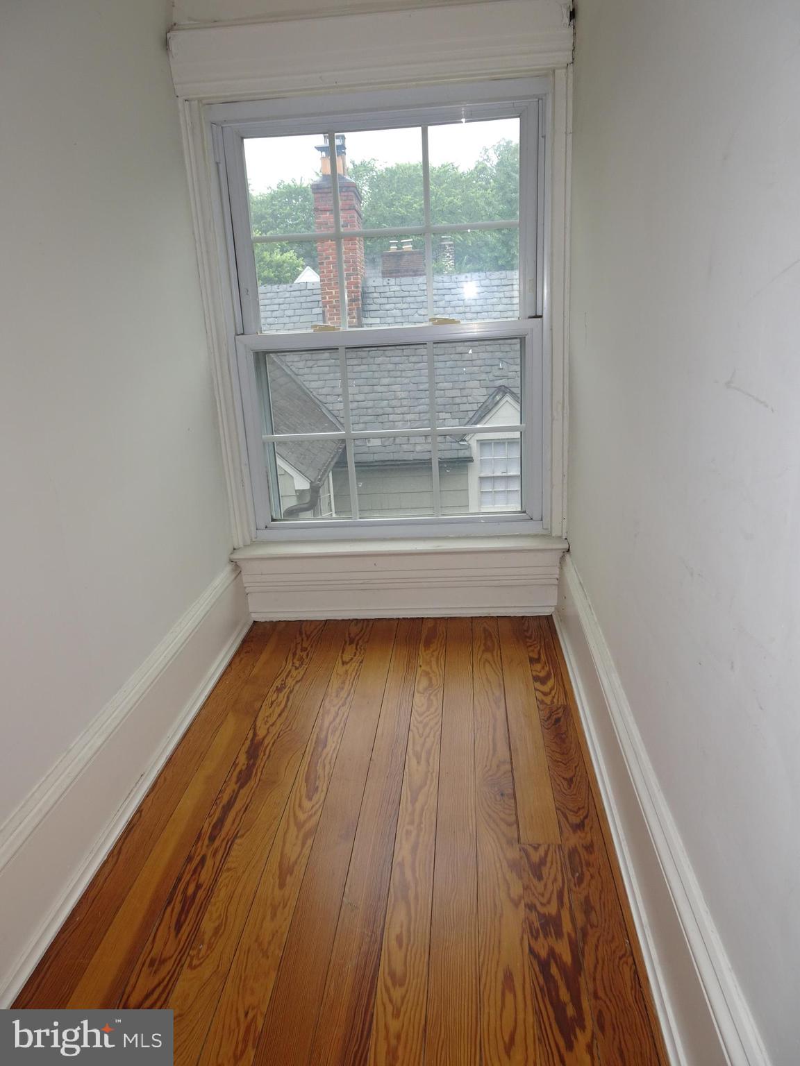 343 Tunbridge Road Baltimore, MD 21212 - Photo 31 of 39 ADORABLE ALCOVE IN THIRD FLOOR