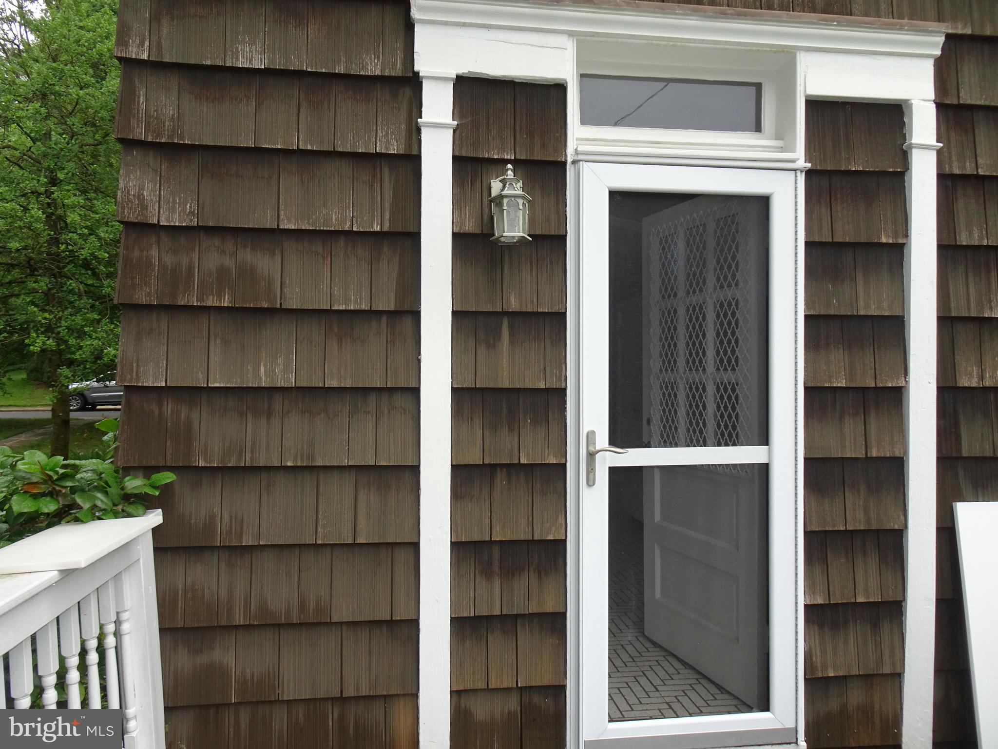 343 Tunbridge Road Baltimore, MD 21212 - Photo 33 of 39 ACCESS FROM THE KITCHEN ONTO THE DECK