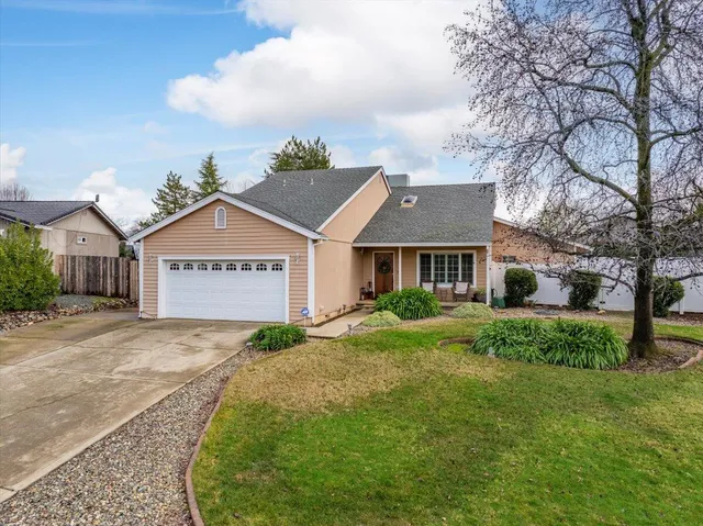 $430,000 | 4395 Carlow Way, Redding, CA 96001