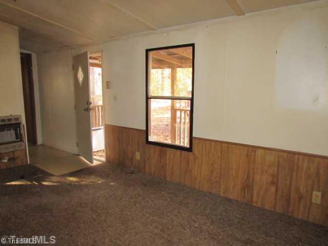 1887 Burney Road Asheboro, NC 27205 - Photo 2 of 12 Living Room.