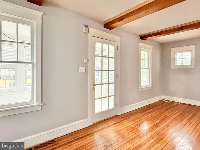 $2,850 | 7041 Harvey Avenue, Pennsauken, NJ 08109