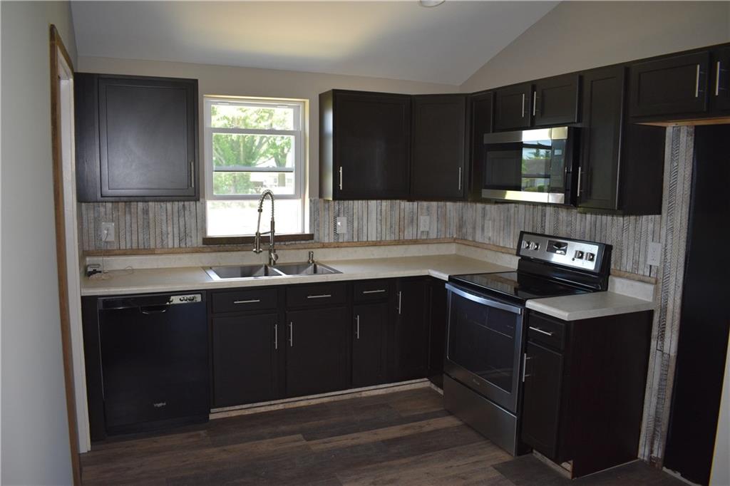 324 Riley Avenue Greenfield, IN 46140 - Photo 12 of 30 Gallery Image 12