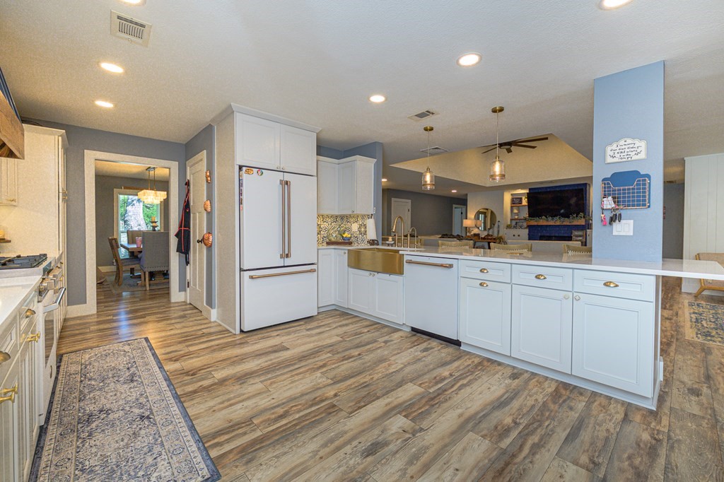 2011 Cochran Lane Rockport, TX 78382 - Photo 18 of 39