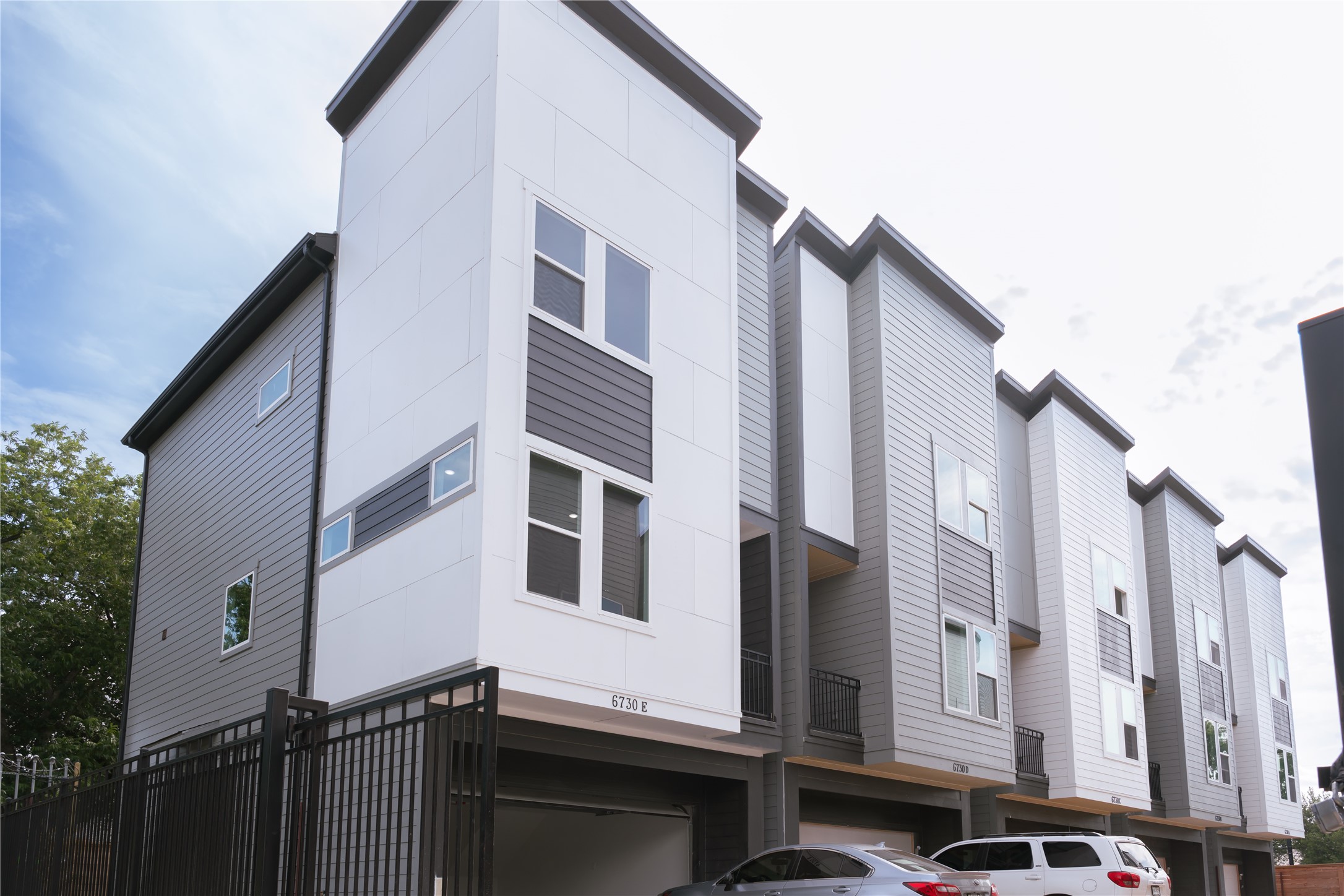 6728 Peerless Street, Unit E Houston, TX 77021 - Photo 1 of 30 Gallery Image 1