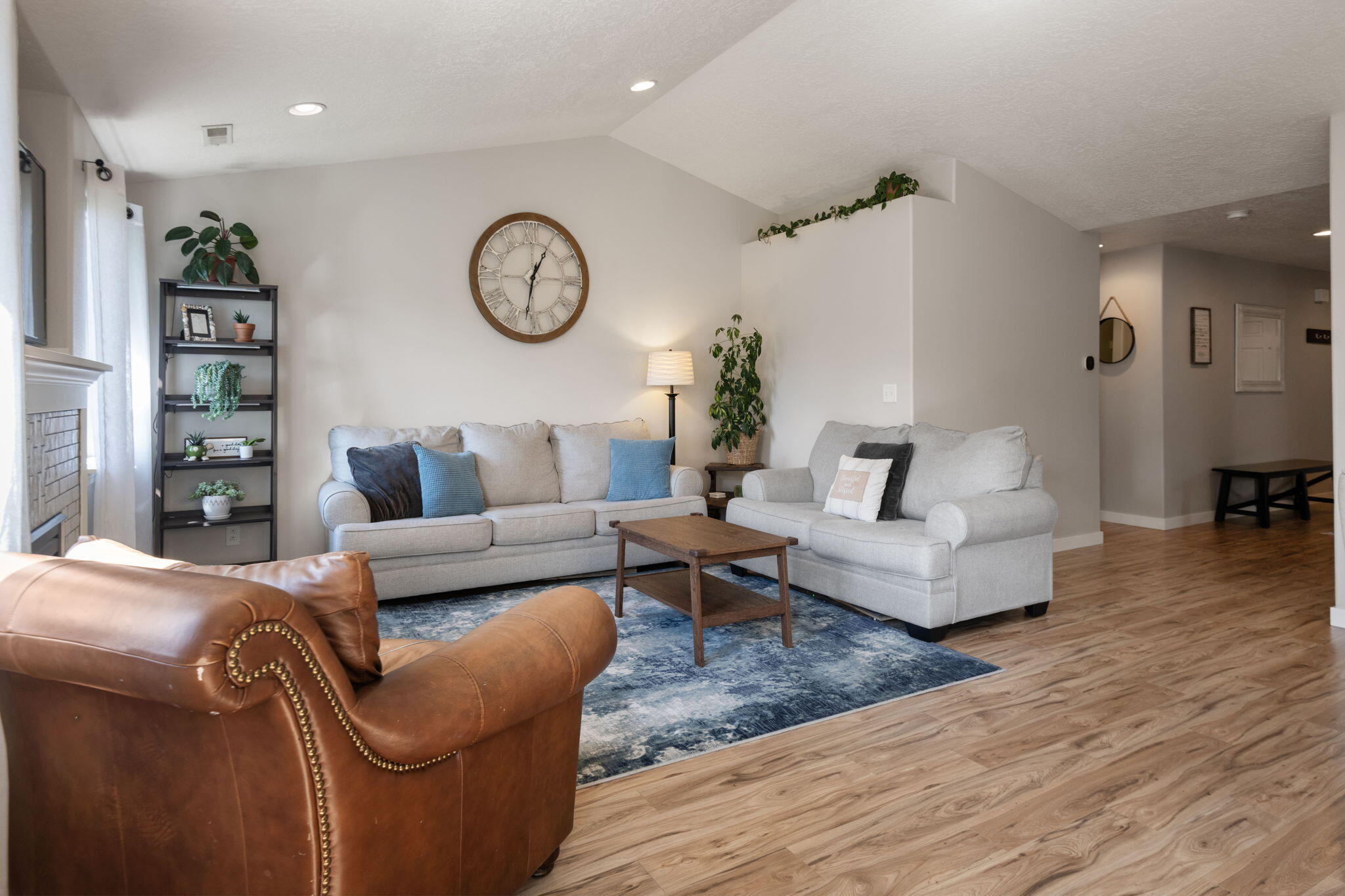 321 Southwest Antler Ridge Lane Redmond, OR 97756 - Photo 5 of 27