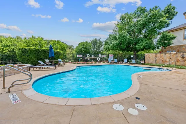 $270,000 | 16100 South Great Oaks Drive, Unit 2702, Round Rock, TX 78681