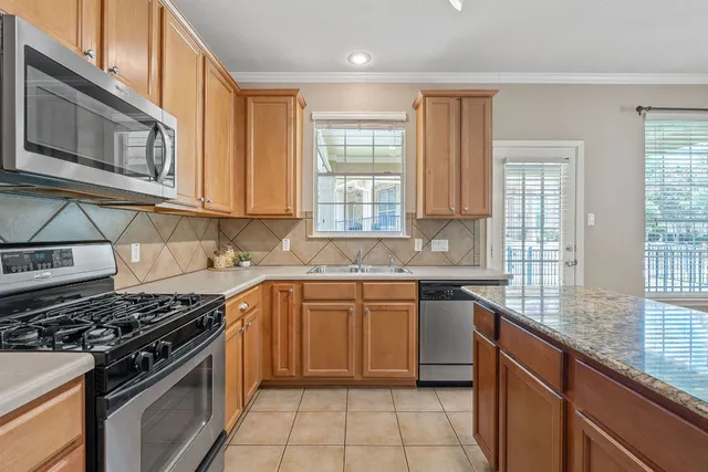 $270,000 | 16100 South Great Oaks Drive, Unit 2702, Round Rock, TX 78681