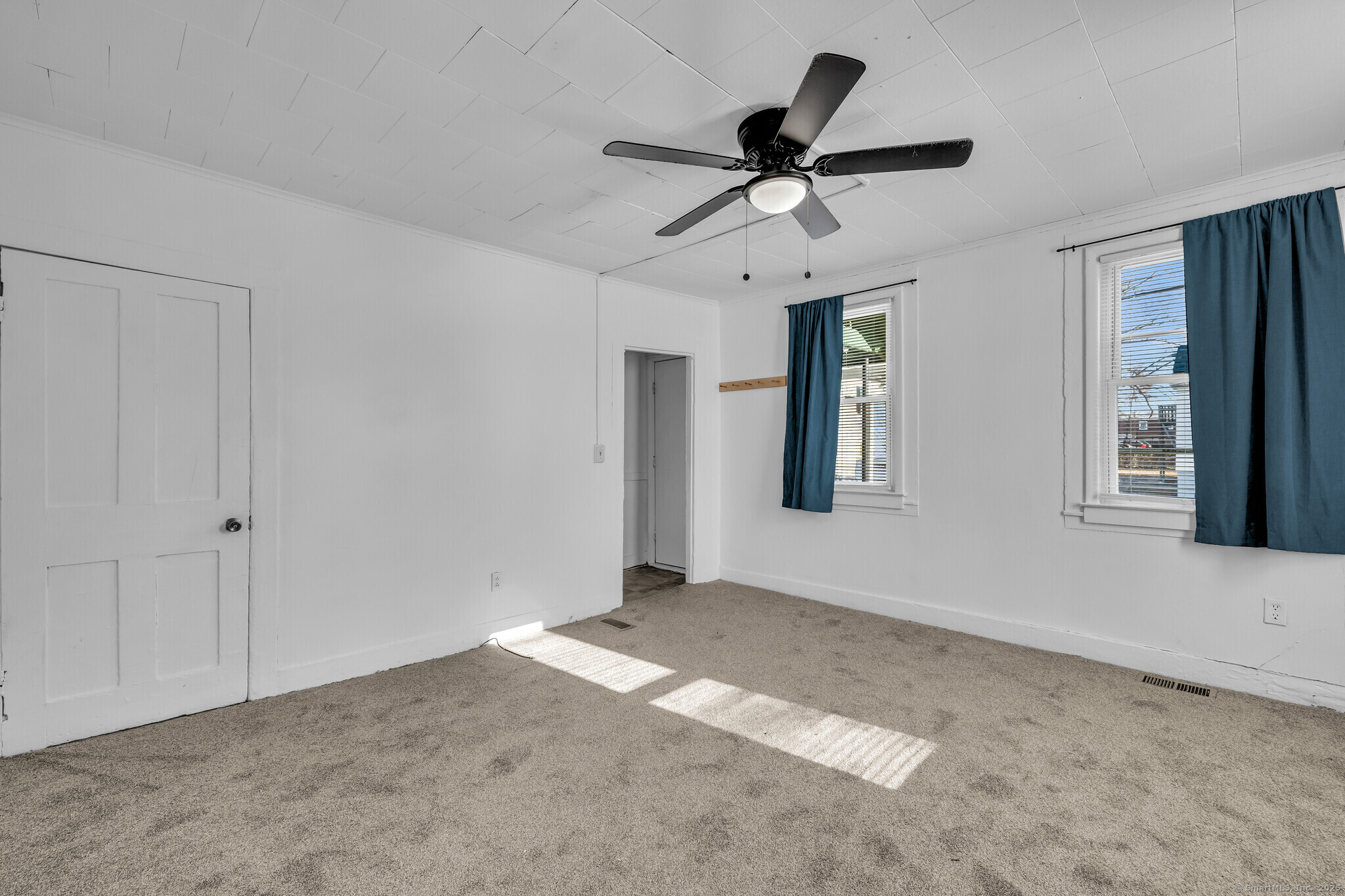 58 Spring Street Enfield, CT 06082 - Photo 13 of 24
