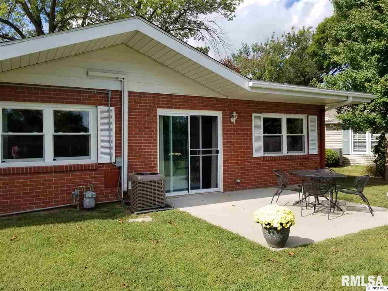 708 3rd Street A Moline, IL 61265 - Photo 16 of 16 Gallery Image 16