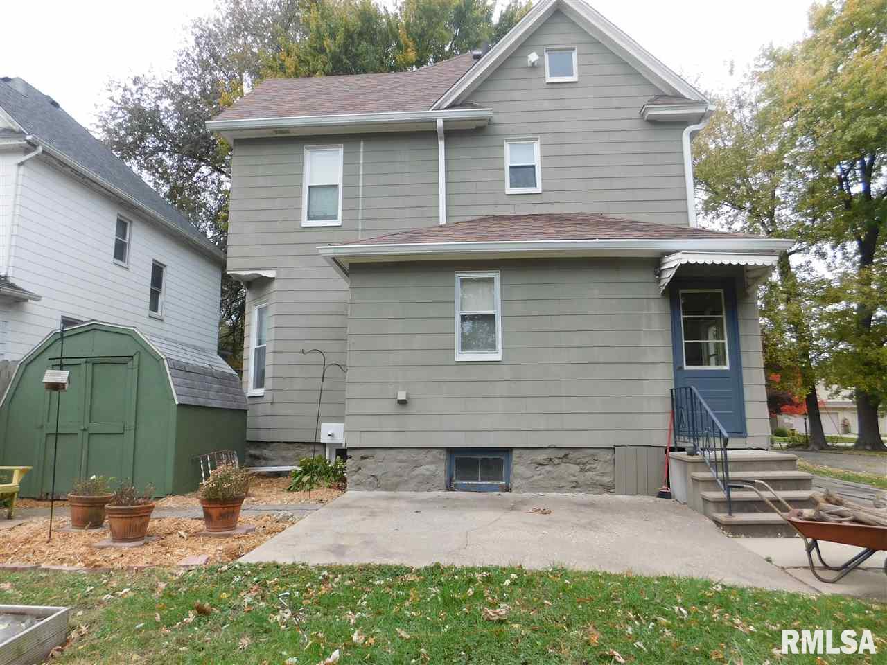 708 3rd Street A Moline, IL 61265 - Photo 2 of 16 Gallery Image 2