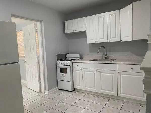 $1,850 | 520 52nd Street, West Palm Beach, FL 33407