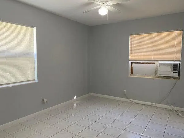 $1,850 | 520 52nd Street, West Palm Beach, FL 33407