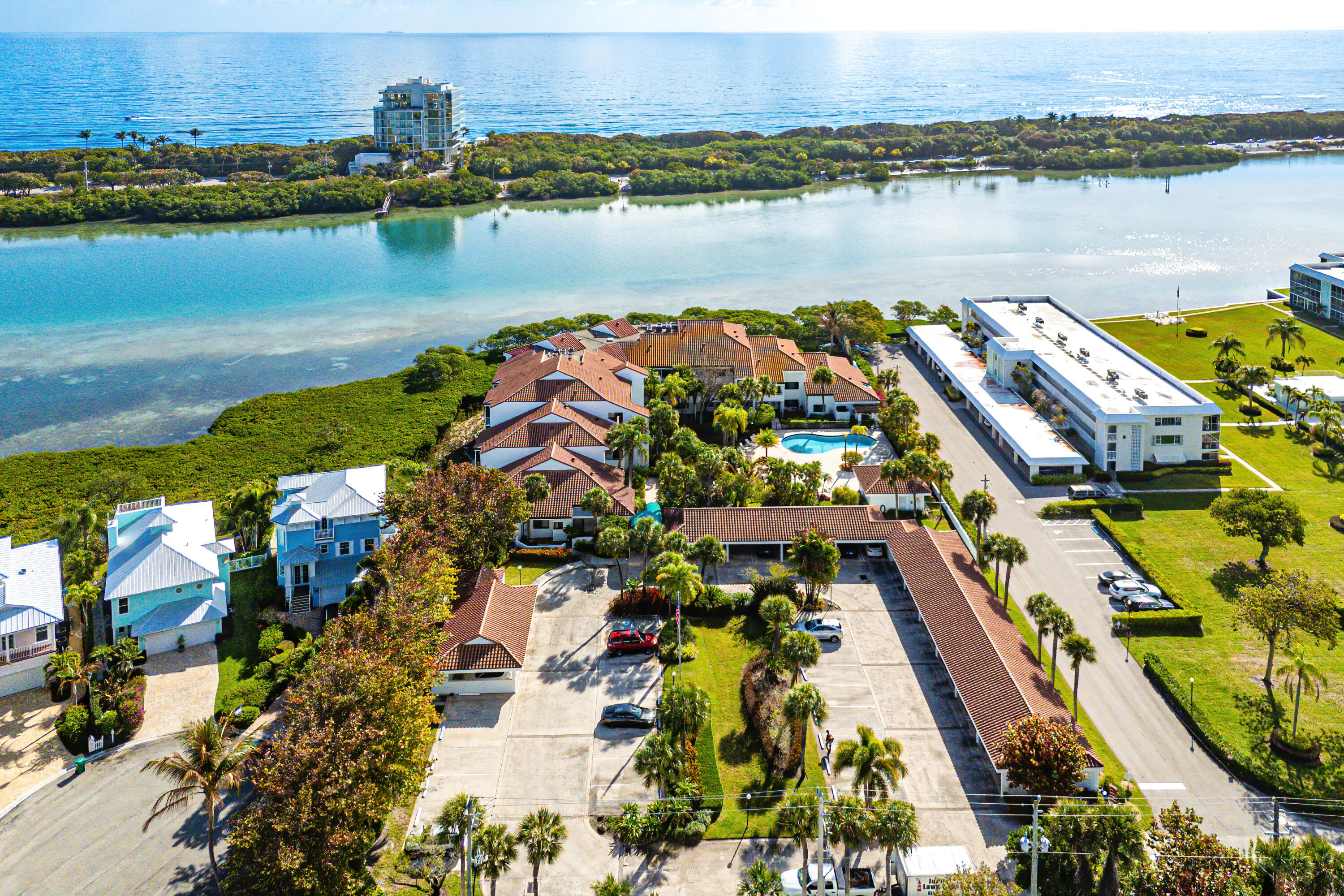 200 Waterway Road, Unit 104 Tequesta, FL 33469 - Photo 27 of 44 033-200WaterwayRoad-104-Tequesta-FL-3346