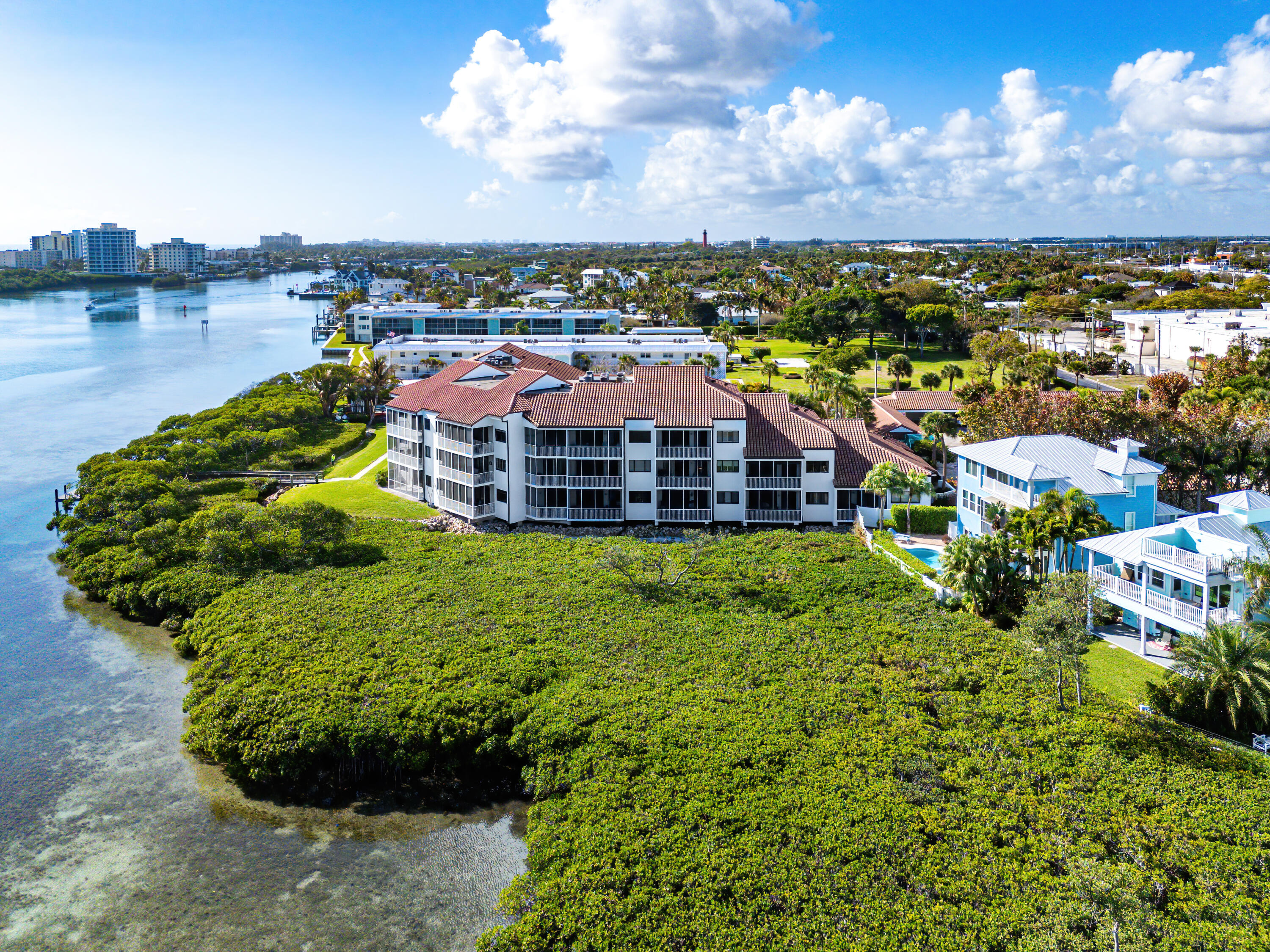200 Waterway Road, Unit 104 Tequesta, FL 33469 - Photo 34 of 44 041-200WaterwayRoad-104-Tequesta-FL-3346