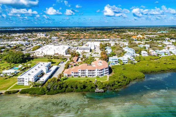 $775,000 | 200 Waterway Road, Unit 104, Tequesta, FL 33469