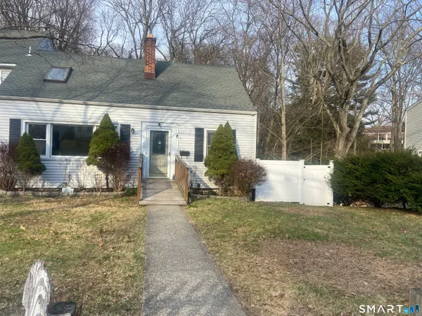 $3,200 | 168 Wainwright Place, Stratford, CT 06614