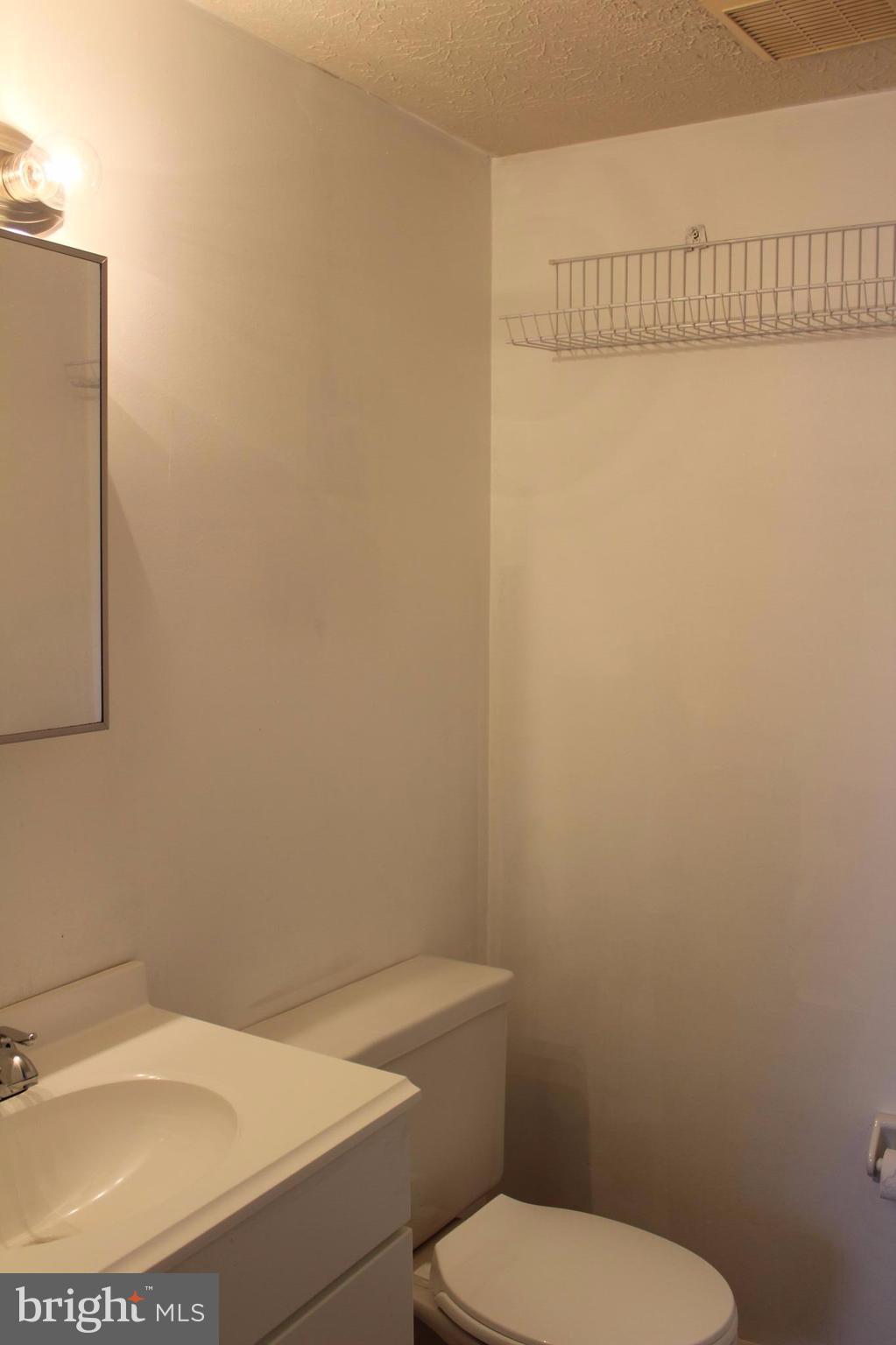 7902 New Freetown Road Pasadena, MD 21122 - Photo 25 of 30 Basement Powder Room