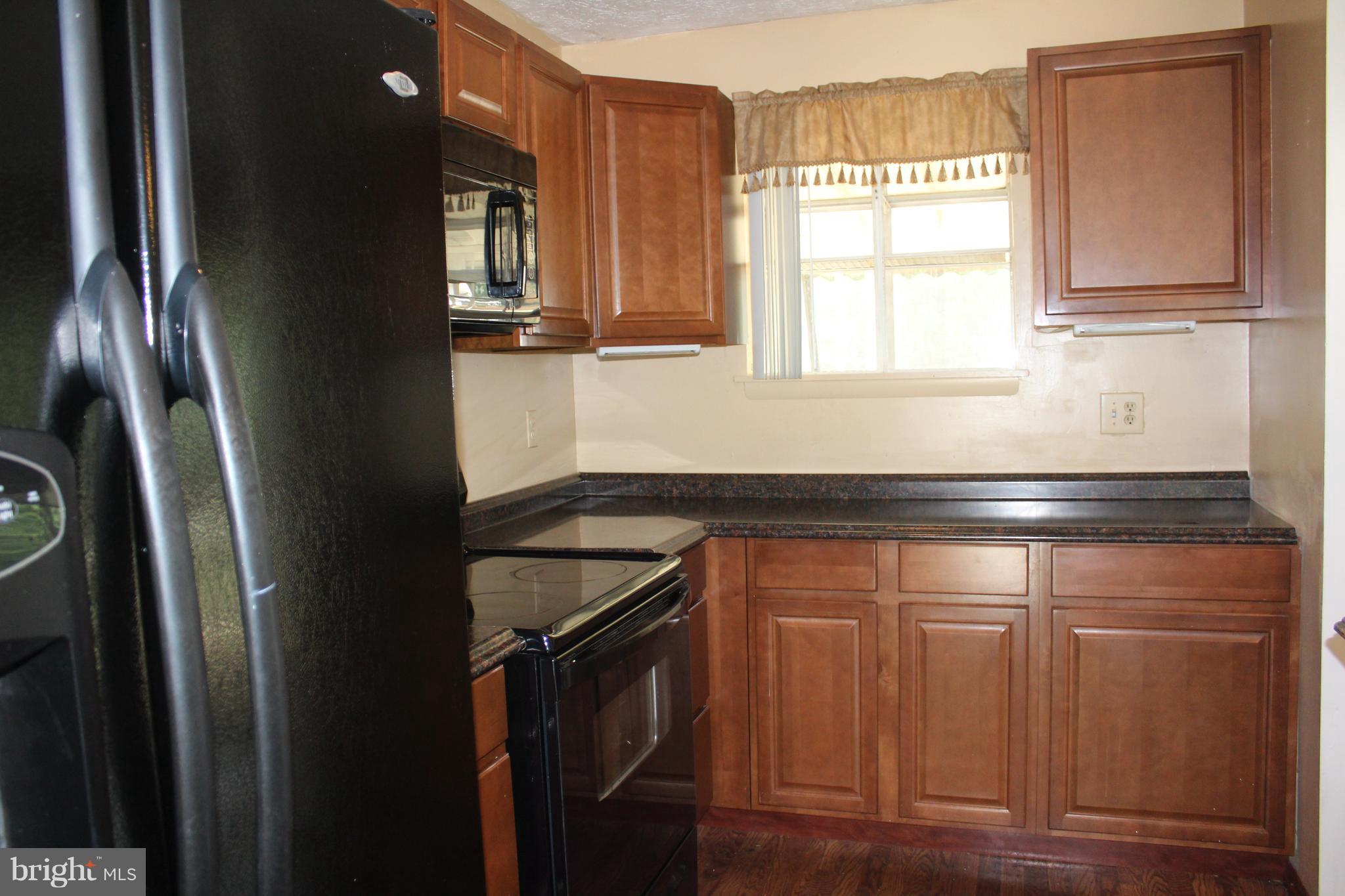 7902 New Freetown Road Pasadena, MD 21122 - Photo 7 of 30 Kitchen