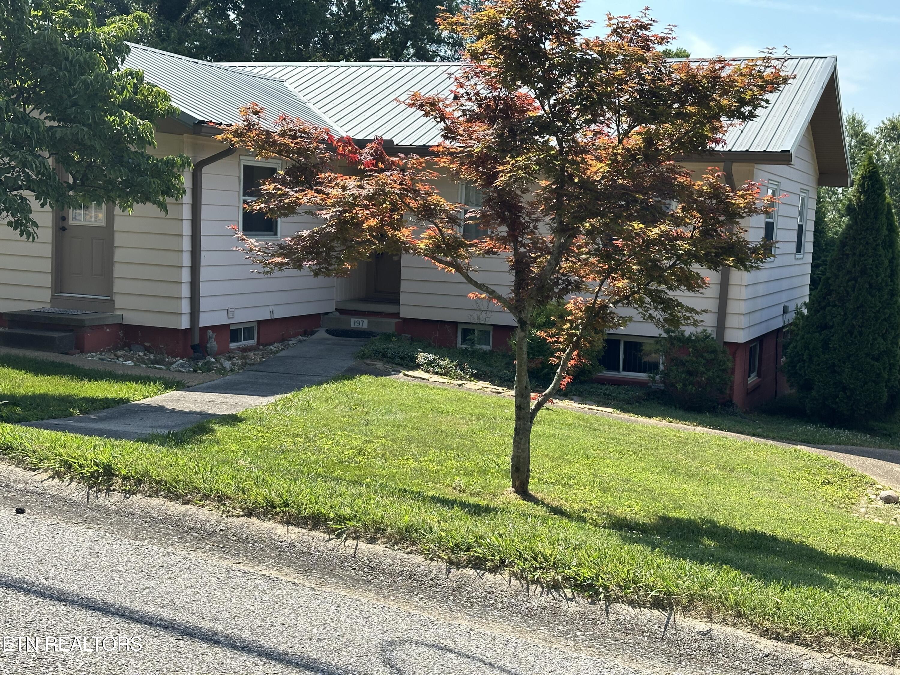 197 Outer Drive Oak Ridge, TN 37830 - Photo 1 of 1 IMG_2309 2