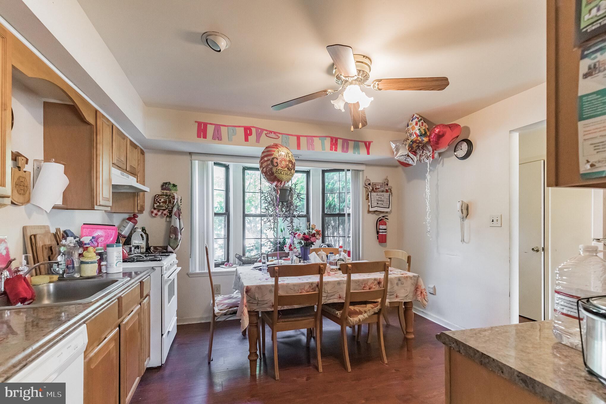 310 Cherrywood Drive Clementon, NJ 08021 - Photo 13 of 28