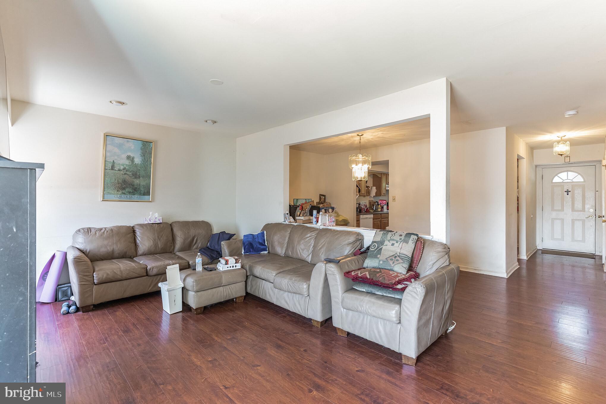 310 Cherrywood Drive Clementon, NJ 08021 - Photo 5 of 28